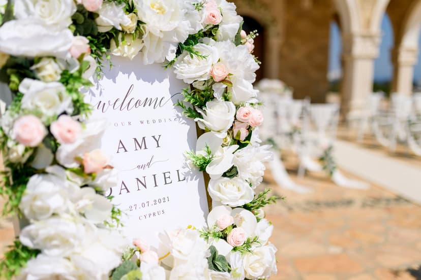 Equipment & Decoration